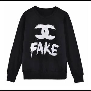 Medium Black Sweartshirt.